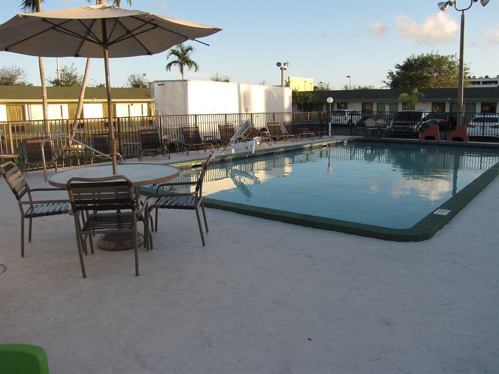 Budget Host Inn פלורידה סיטי מראה חיצוני תמונה